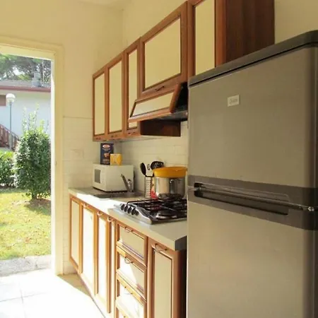 8 Guests Near The Beach - Air Conditioning - Private Garden