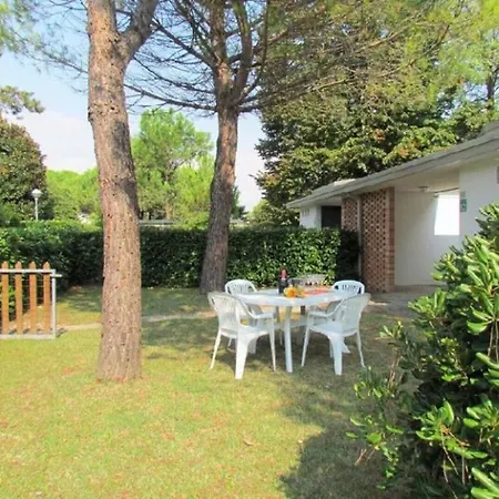 8 Guests Near The Beach - Air Conditioning - Private Garden 펜션
