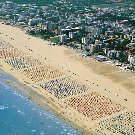 펜션 8 Guests Near The Beach - Air Conditioning - Private Garden 비비오네