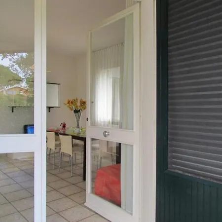 8 Guests Near The Beach - Air Conditioning - Private Garden Ferienhaus *
