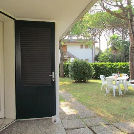 8 Guests Near The Beach - Air Conditioning - Private Garden Holiday home