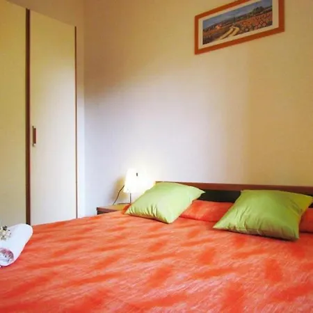 8 Guests Near The Beach - Air Conditioning - Private Garden *